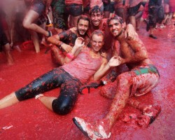 ลา โทมาทินา คืออะไร ครบรอบ 70 ปี งานเทศกาล ลา โทมาทินา